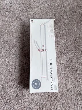T3 White Curling Iron 1,1/4with Rose Gold Accents